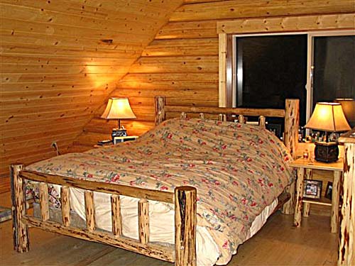 Elkhorn interior loft level