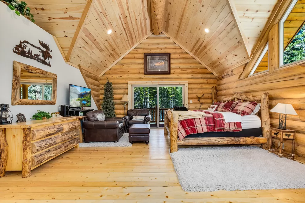 Meadow loft bedroom